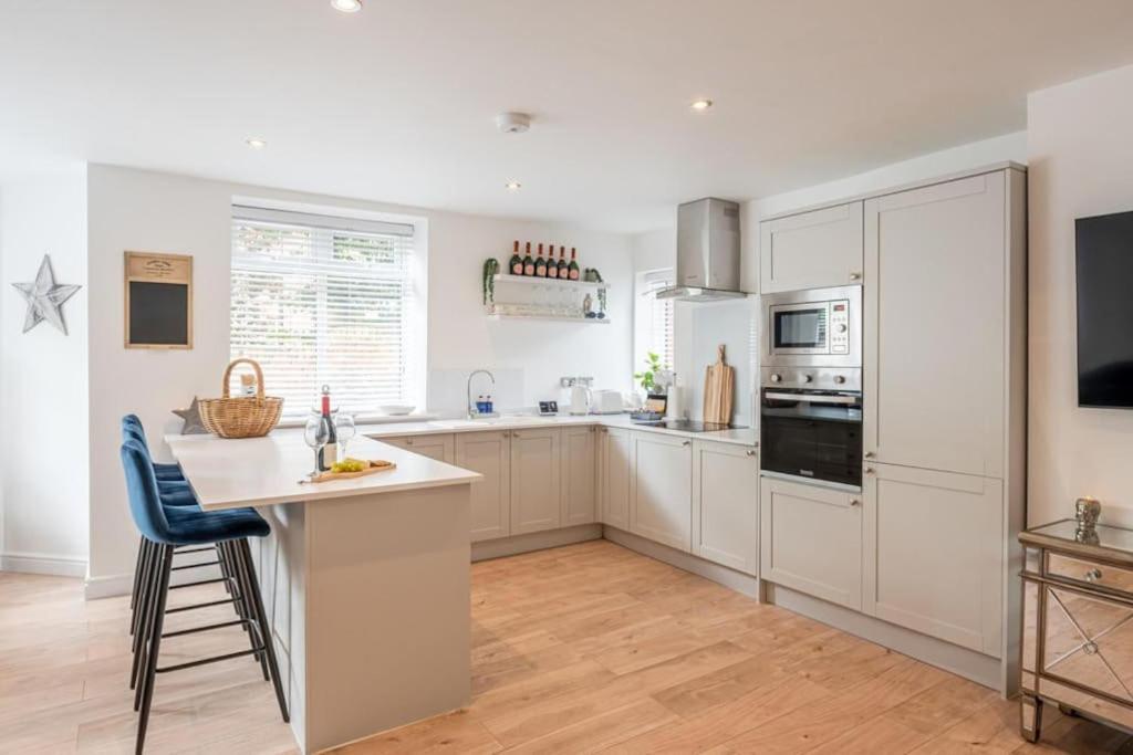 The Hideaway Luxury 5* 2 Bed Garden Apartment Scarborough Buitenkant foto